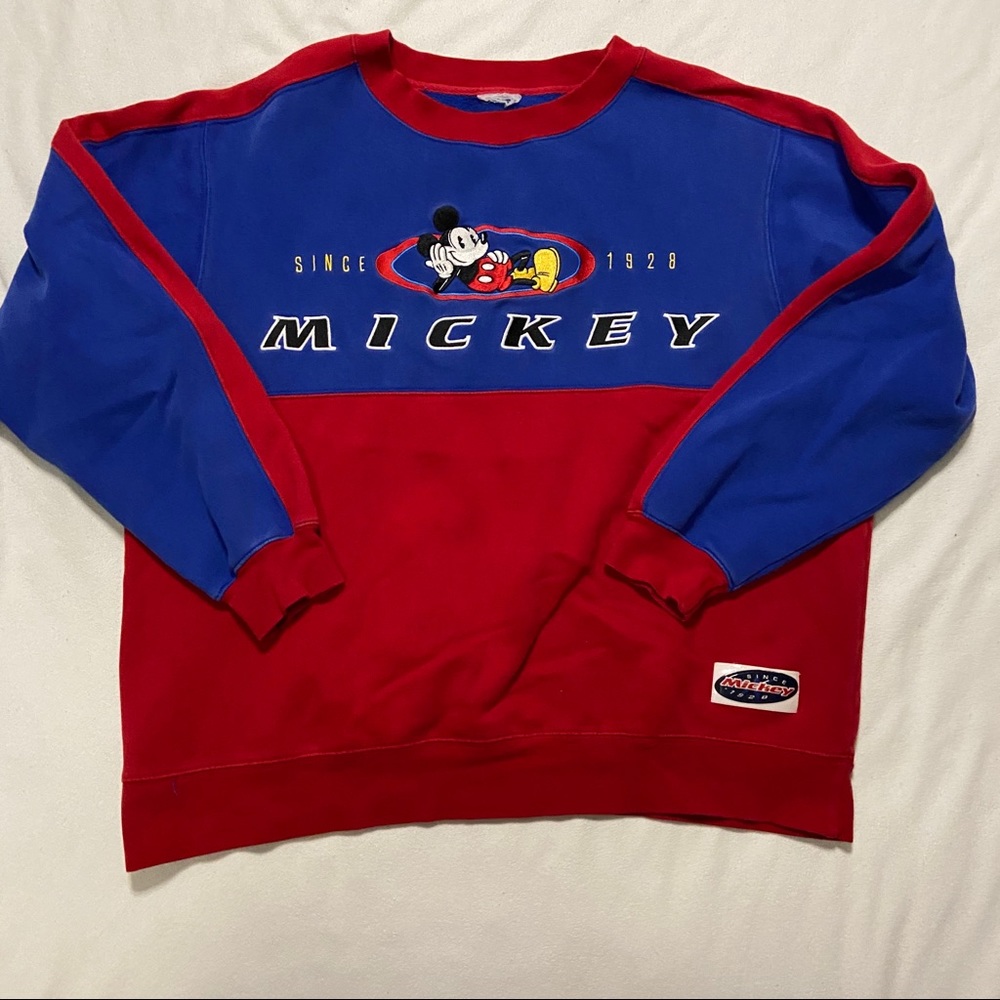 VINTAGE RETRO MICKEY MOUSE SWEATSHIRT